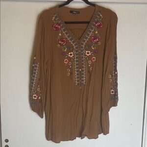 ANDREE BY UNIT Floral Embroidered Tan Tunic